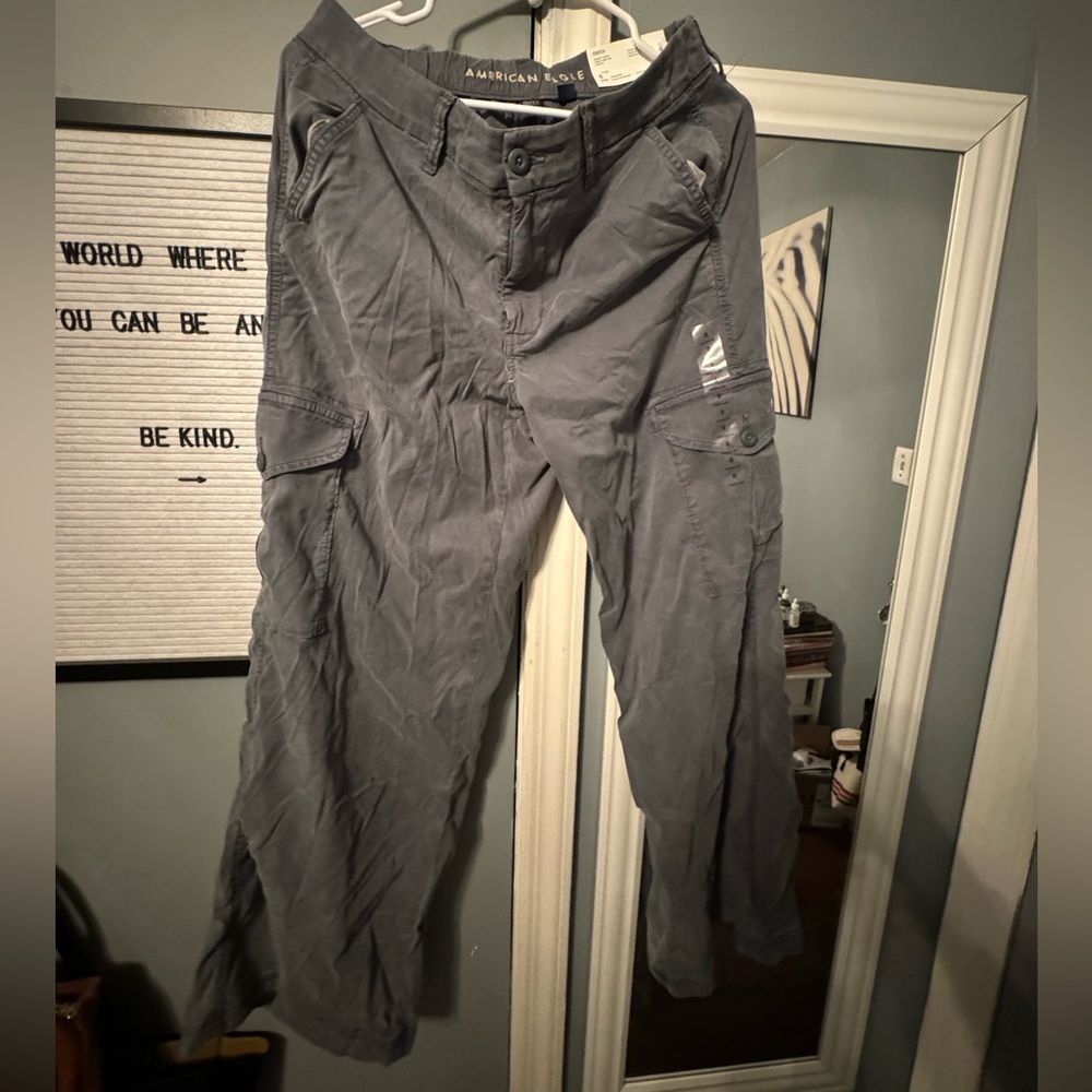 American Eagle Outfitters Women’s Gray Cargo Pants